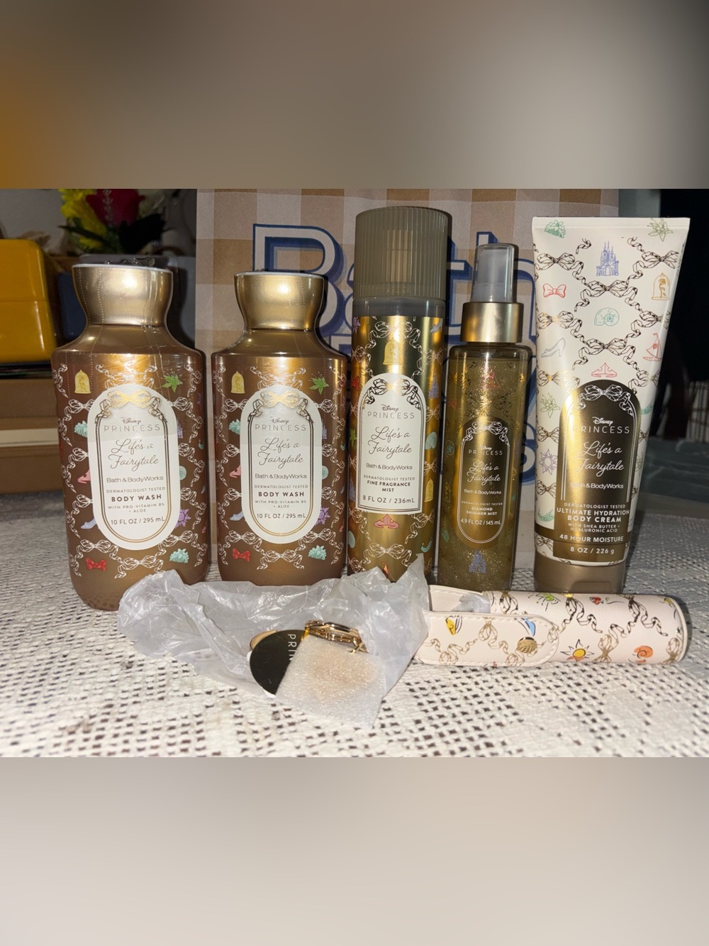 (2026)Bath & Body Works Princess “Life’s a Fairytale” Bath & Body Set - Gold